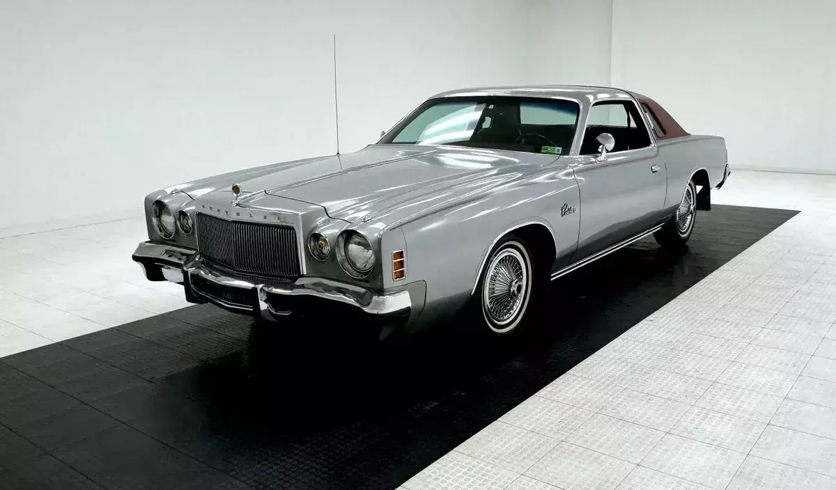 NM 400ci 4bbl V8/NM A727 Auto/Window Sticker/Snappy Castilian Seating/Survivor 1976 Chrysler Cordoba Hardtop
