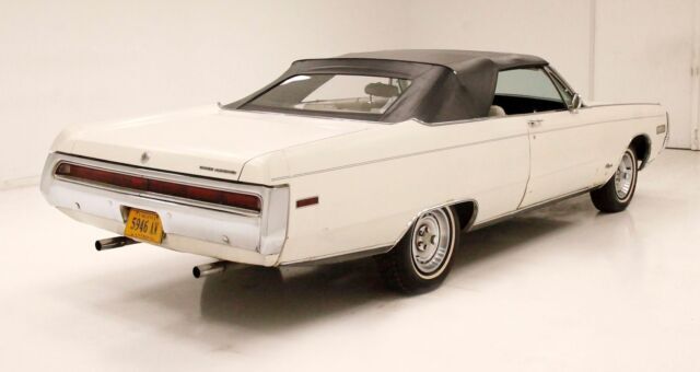 1970 Chrysler 300 Series Convertible - photo 8