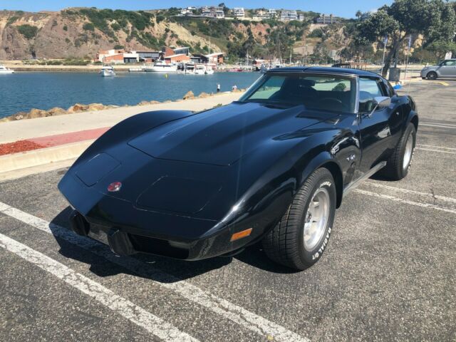 NO-HIT STINGRAY WITH NEW PAINT, INTERIOR, TIRES, BRAKES AND REBUILT MOTOR 1976 Chevrolet Corvette STINGRAY