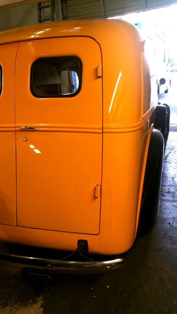 1939 Ford Other Pickups NO RESERVE 1939 FORD PANEL DELIVERY TRUCK: 1/200 - photo 9