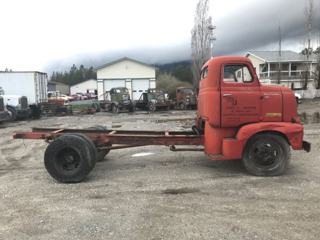 1952 International Harvester L160 COE Truck - photo 2