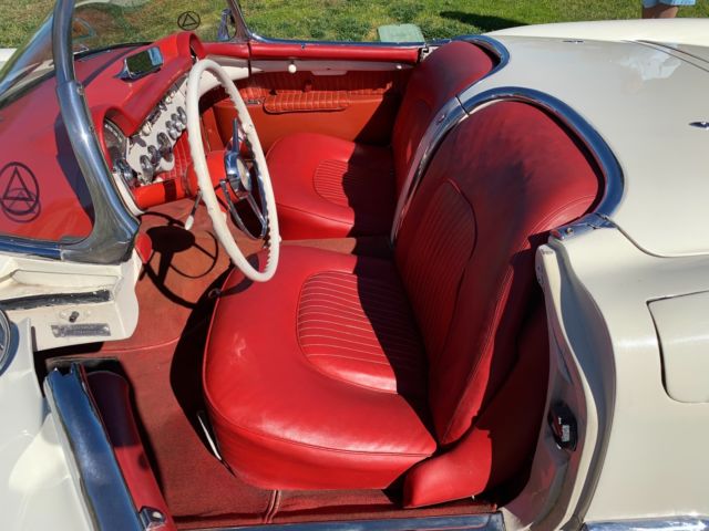 1954 Chevrolet Corvette ROADSTER - photo 7