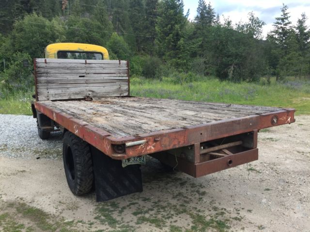 1955 International Harvester R160 coe cabover - photo 12