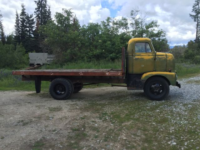 1955 International Harvester R160 coe cabover - photo 2