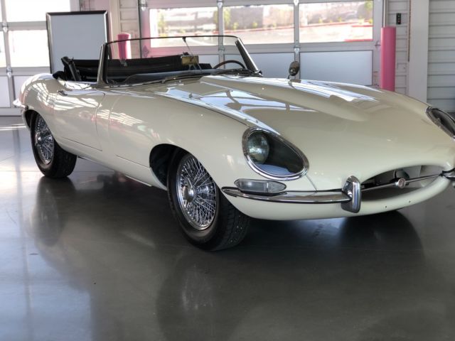 1964 Jaguar E-Type XKE - photo 11