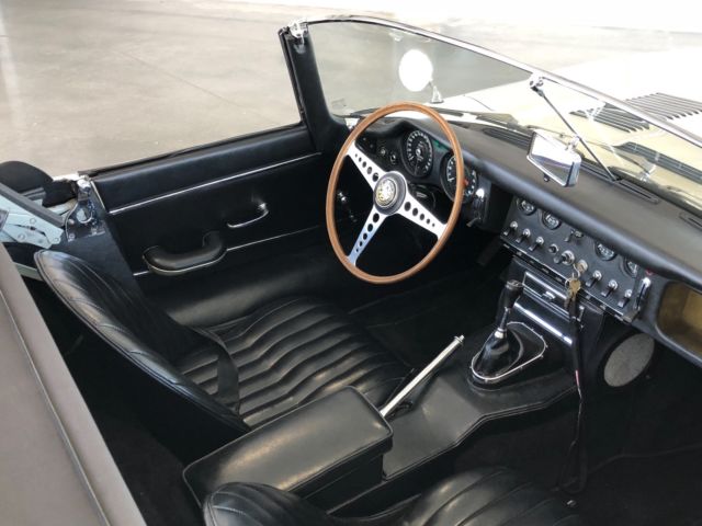 1964 Jaguar E-Type XKE - photo 12