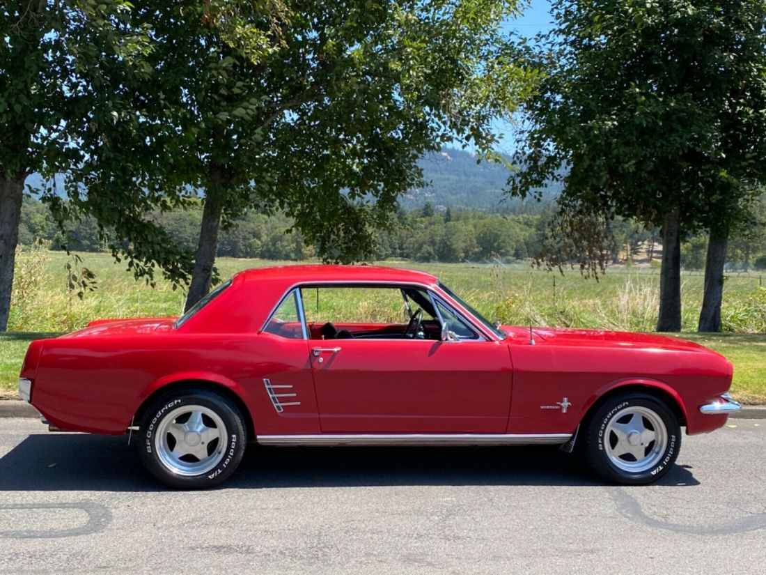 1966 Ford Mustang - photo 2