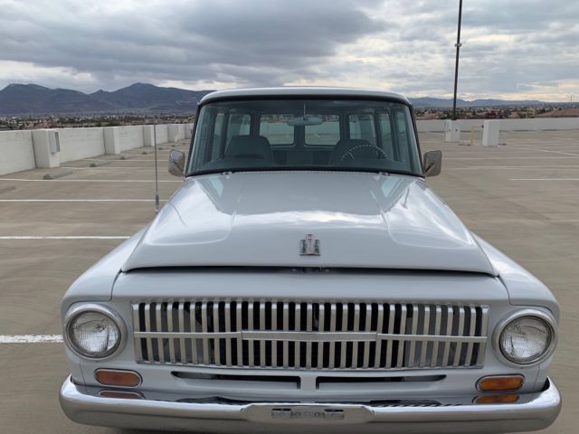 1966 International Harvester 1000A TRAVLEALL - photo 2