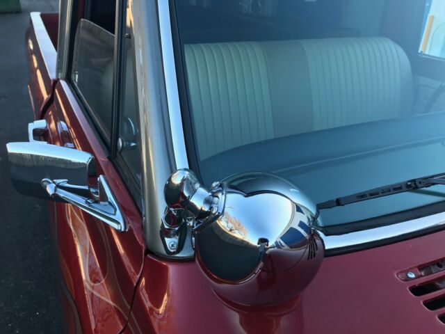 1972 Chevrolet C-10 Short Bed 4 speed Disc/Drum Lowered - photo 8
