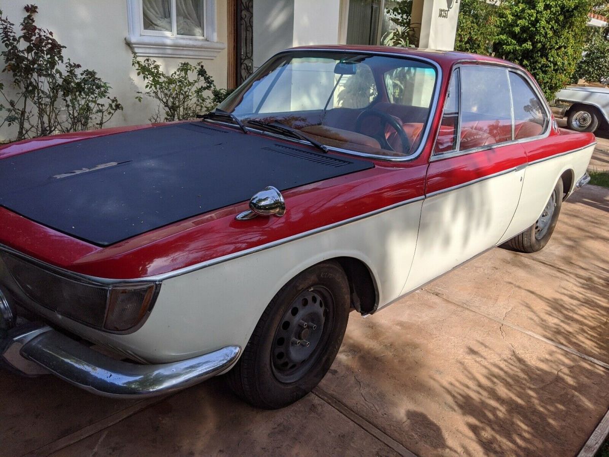 1967 BMW 2000CS Red Vinyl - photo 2