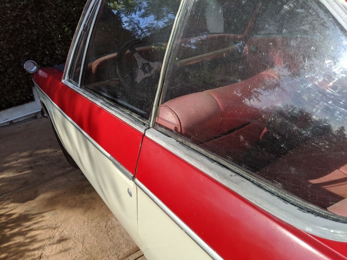 1967 BMW 2000CS Red Vinyl - photo 8