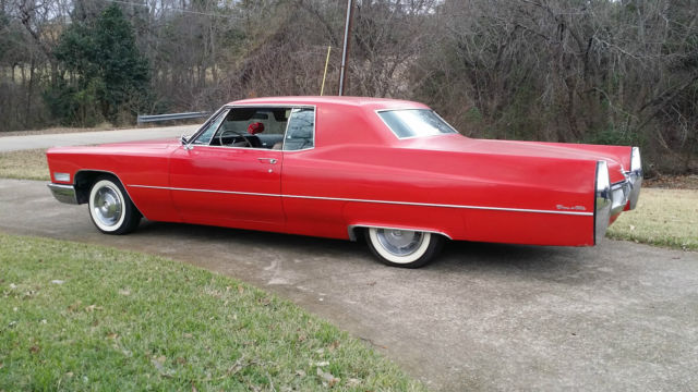 1967 Cadillac DeVille Base Hardtop 2-Door - photo 2