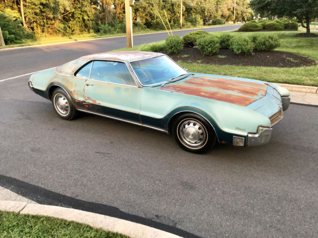 1967 Oldsmobile Toronado DEluxe - photo 2