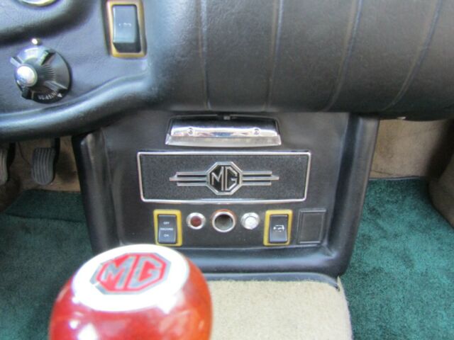 1971 MG MGB GT - photo 10