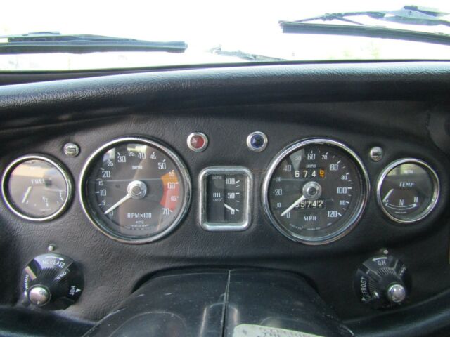 1971 MG MGB GT - photo 9