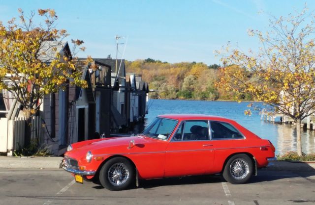 1973 MG MGB GT - photo 2