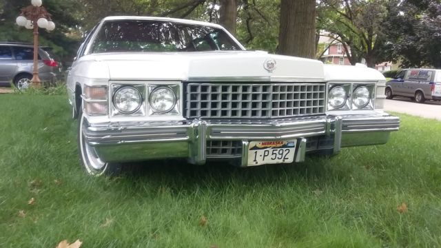 1974 Cadillac Fleetwood Brougham - photo 12