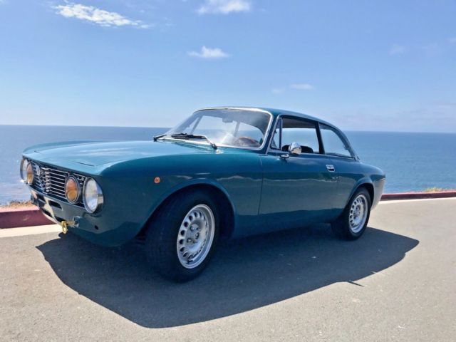1974 Alfa Romeo GTV coupe 2-door. - photo 2