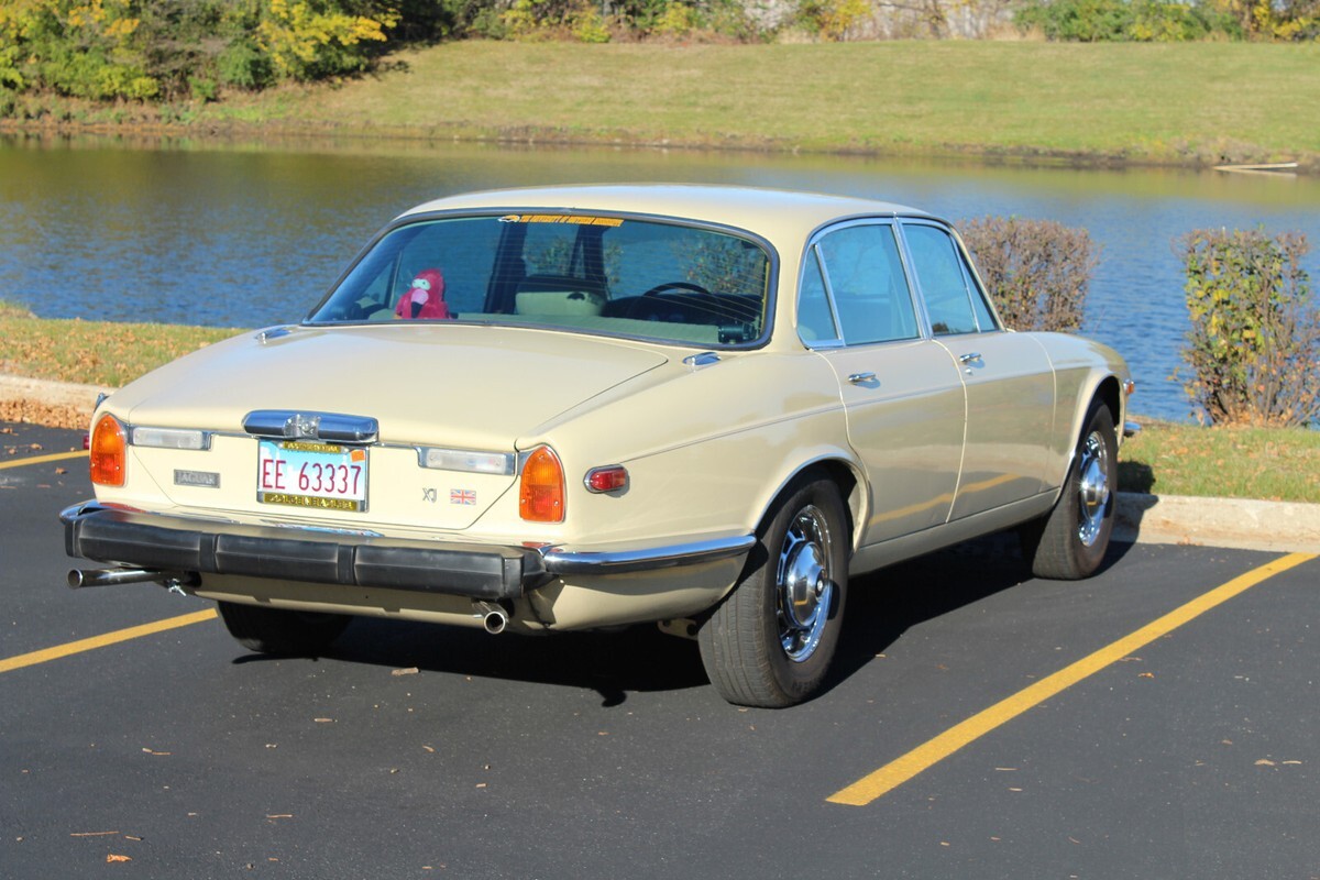 1974 Jaguar XJ - photo 4
