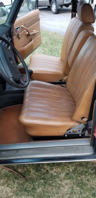 1975 Mercedes-Benz 200-Series Base 240D 4 speed 4 cylinder diesel sedan - photo 9