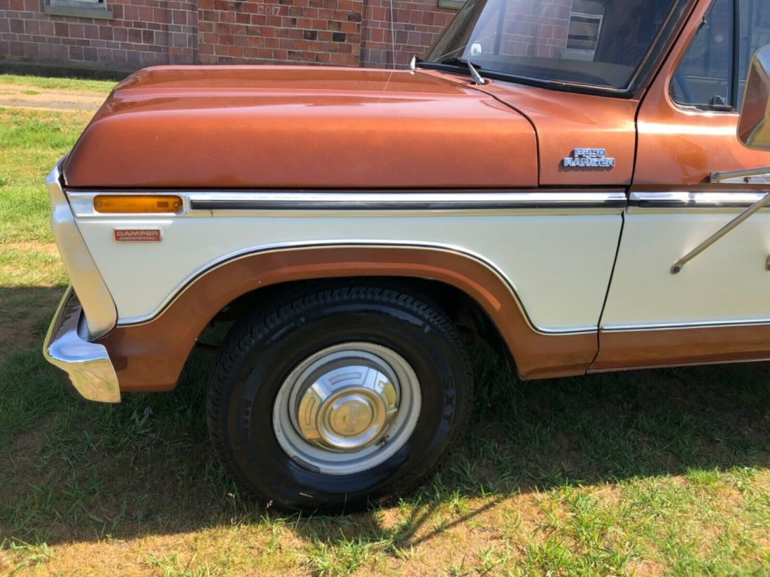 1977 Ford F-250 F250 Ranger 460 Camper special - photo 2