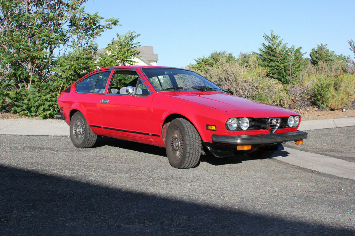 NO RESERVE - 1978 Alfa Romeo Alfetta GTV 2000 1978 Alfa Romeo Alfetta GTV 2000