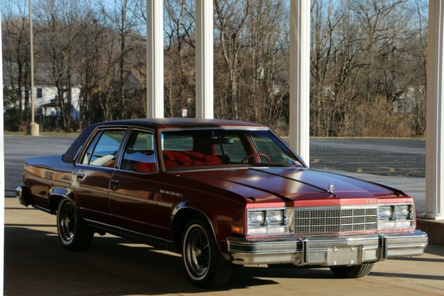 NO RESERVE - 1979 Buick Electra Park Avenue - Very Original and clean - No Rust 1979 Buick Park Avenue
