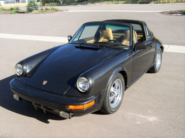 NO RESERVE 1980 911SC Porsche Targa, Black metallic / Beige Leather 63,800 miles 1980 Porsche 911 Targa