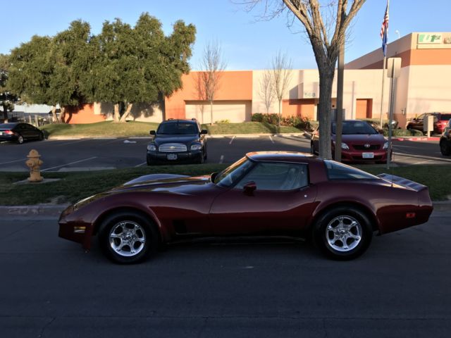 NO RESERVE 1981 CORVETTE STINGRAY 350 V8 4 SPEED NUMBERS MATCHING RUNS & DRIVES 1981 Chevrolet Corvette CORVETTE