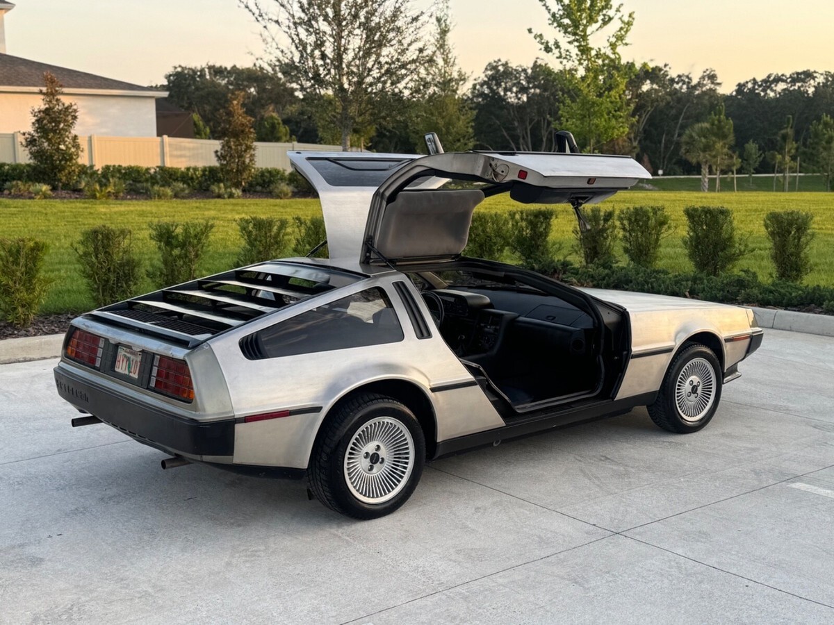 1981 DeLorean DMC Gullwing DMC-12 DeLorian - photo 6