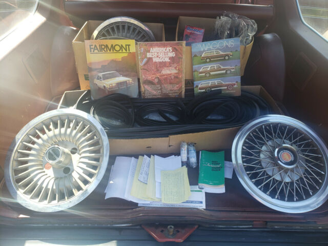 1981 Ford Fairmont Estate Wagon Squire - photo 4