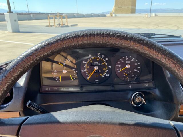 1982 Mercedes-Benz 300-Series 300CD - photo 11