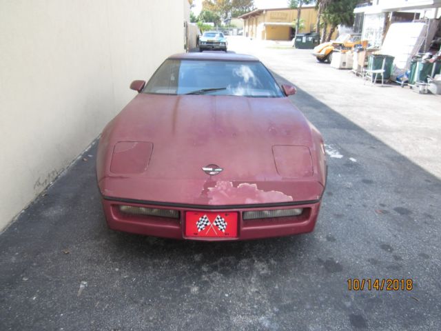 NO RESERVE 1984 CORVETTE BARN FIND SOLID RUNS GOOD JUNKYARD PARTS RESTORE LOT 1984 Chevrolet Corvette LEATHER