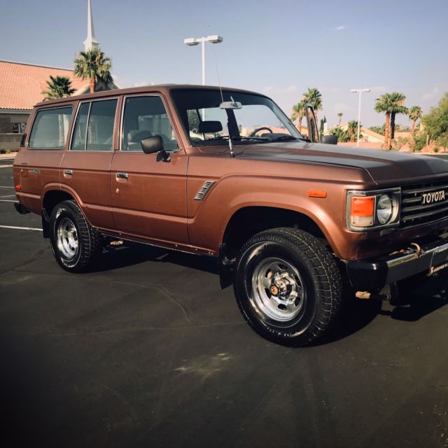 NO RESERVE 1984 TOYOTA LAND CRUISER FJ60 4 SPEED 4X4 NO RUST DAILY DRIVER 1984 Toyota Land Cruiser LAND CRUSIER