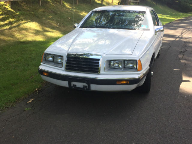 1985 Ford Thunderbird elan - photo 2