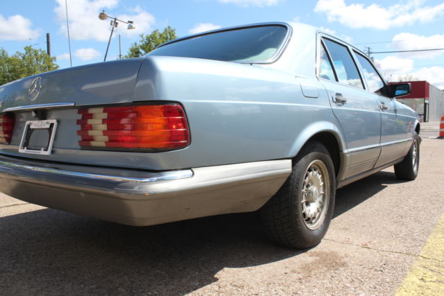 1985 Mercedes-Benz 300-Series Base Sedan 4-Door - photo 13