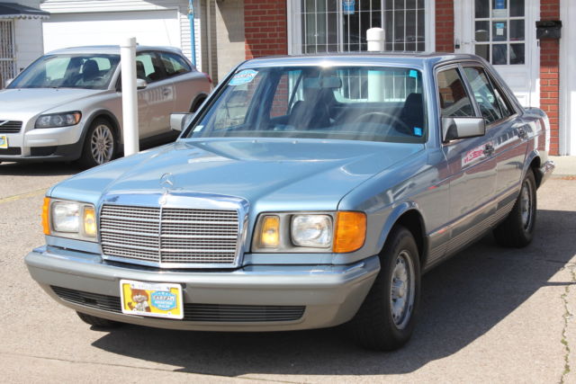 1985 Mercedes-Benz 300-Series Base Sedan 4-Door - photo 3