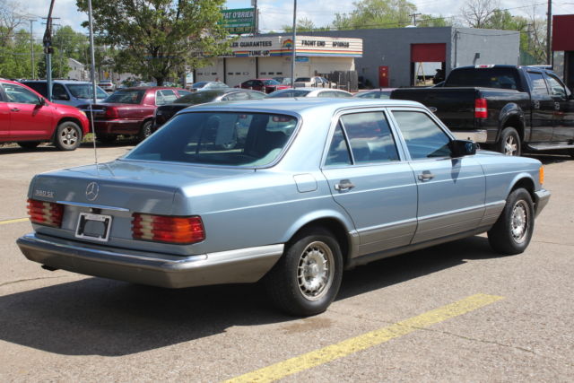 1985 Mercedes-Benz 300-Series Base Sedan 4-Door - photo 7