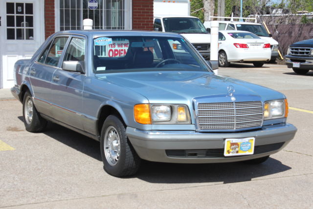 1985 Mercedes-Benz 300-Series Base Sedan 4-Door - photo 9