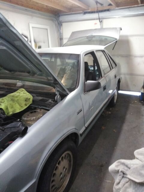 1986 Chrysler LeBaron GTS - photo 10