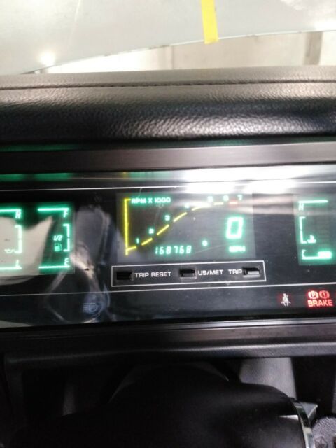 1986 Chrysler LeBaron GTS - photo 4