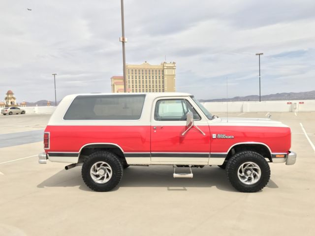 1986 Dodge Ramcharger ROYAL SE 150 4X4 - photo 2