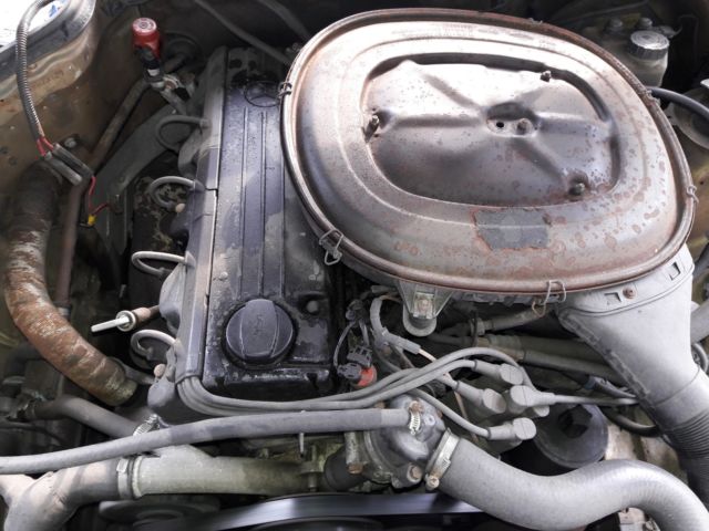 1986 Mercedes-Benz 190-Series 190E - photo 11