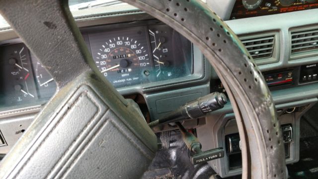 1987 Toyota 4Runner SR5 Sport Utility 2-Door - photo 3