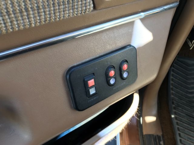 1988 Ford F-250 LARIAT - photo 3