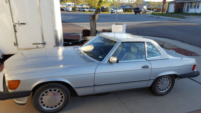 No Reserve 1988 Silver Mercedes-Benz 560SL Base Convertible 2-Door 5.6L RUNS 1988 Mercedes-Benz 500-Series