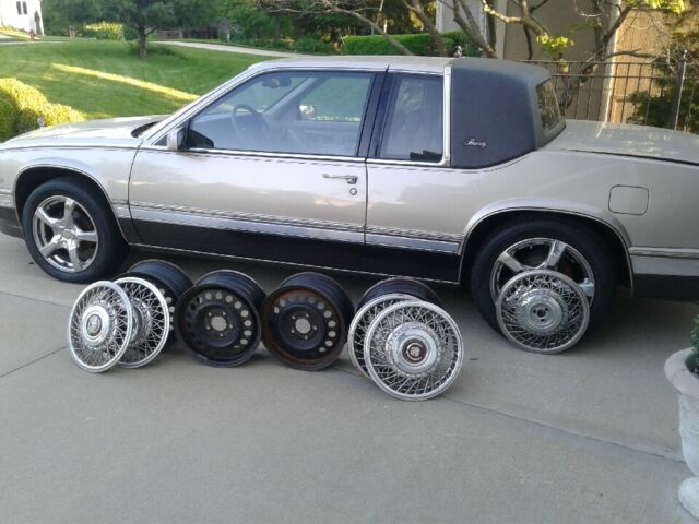 1989 Cadillac Eldorado Biarritz NO RESERVE AUCTION - photo 12