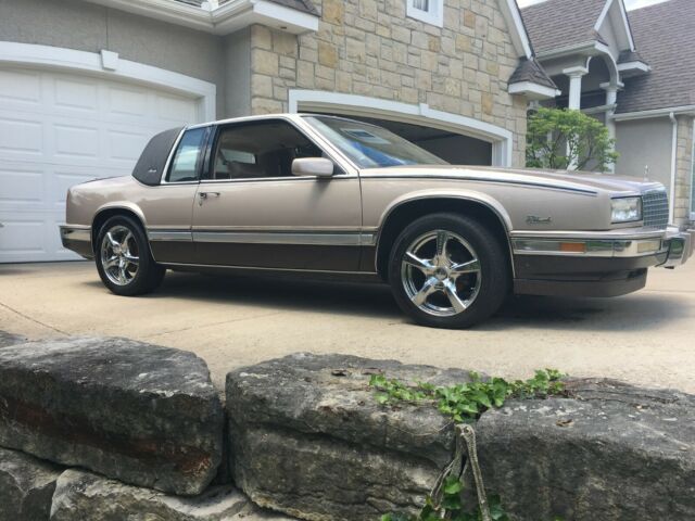 1989 Cadillac Eldorado Biarritz NO RESERVE AUCTION - photo 3