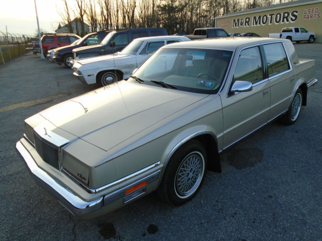 1989 Chrysler New Yorker Base Sedan 4-Door - photo 2