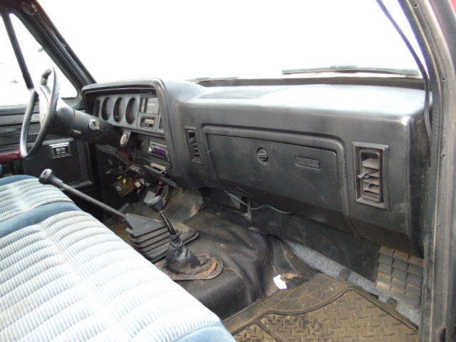 1989 Dodge Ram 2500 - photo 12